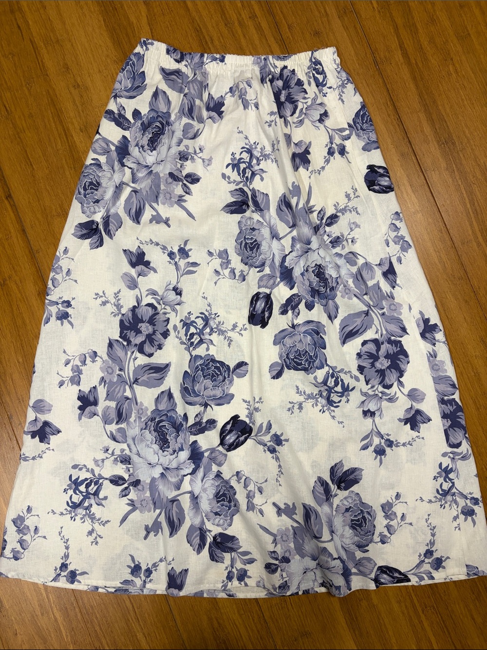 Laura Ashley Linen Floral A-Line Midi Skirt in Blue and White size Small
